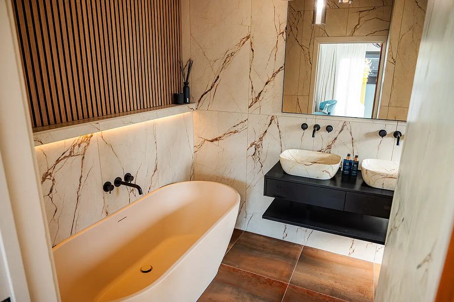 NOKO Retreat Ten Bathroom