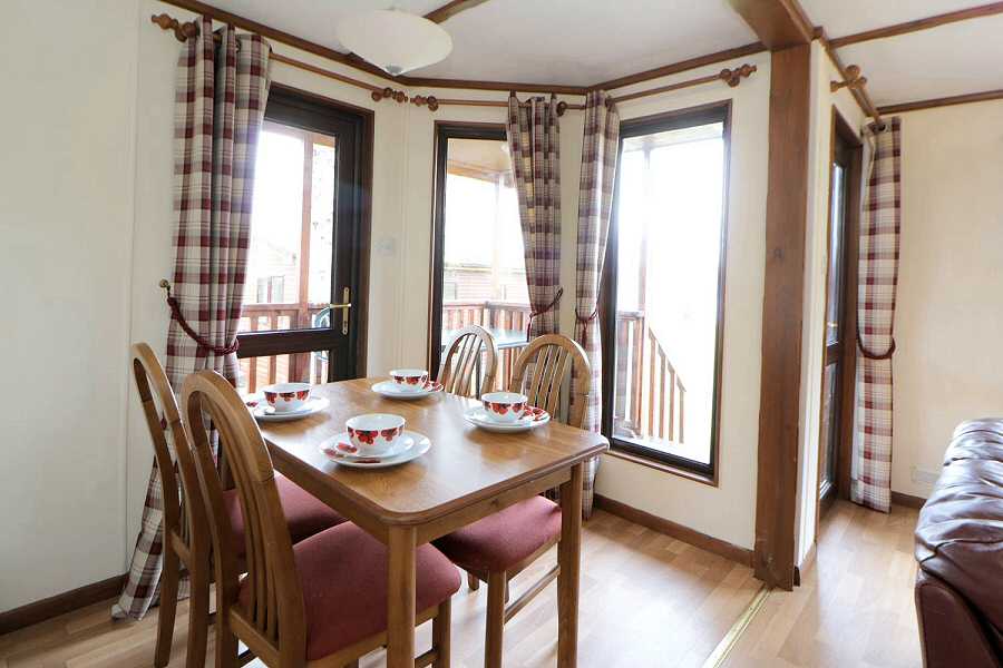 Argyll Chalets Osprey Dining