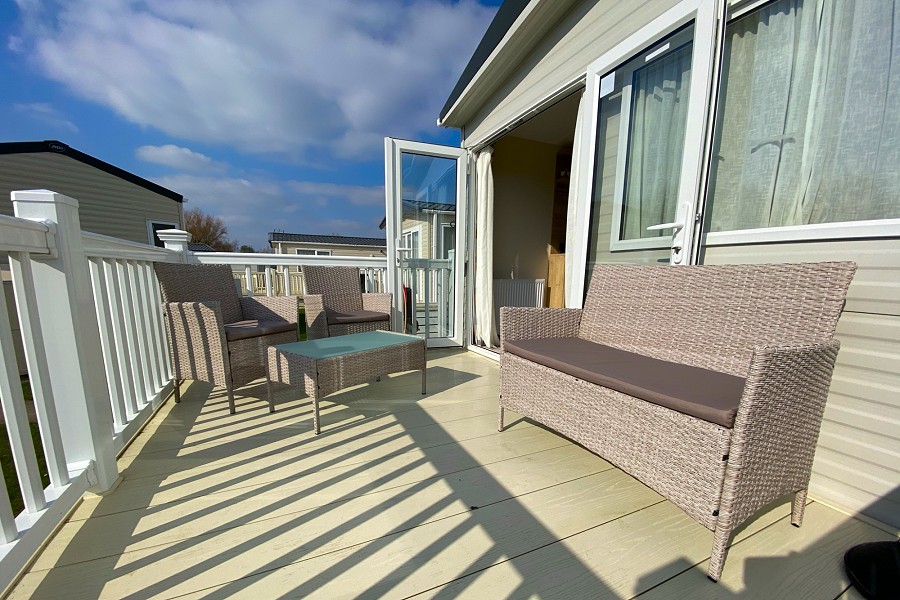 Patricia's Retreat Decking