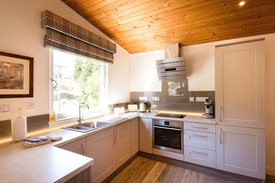 Portnellan Deerstalker Chalet Kitchen