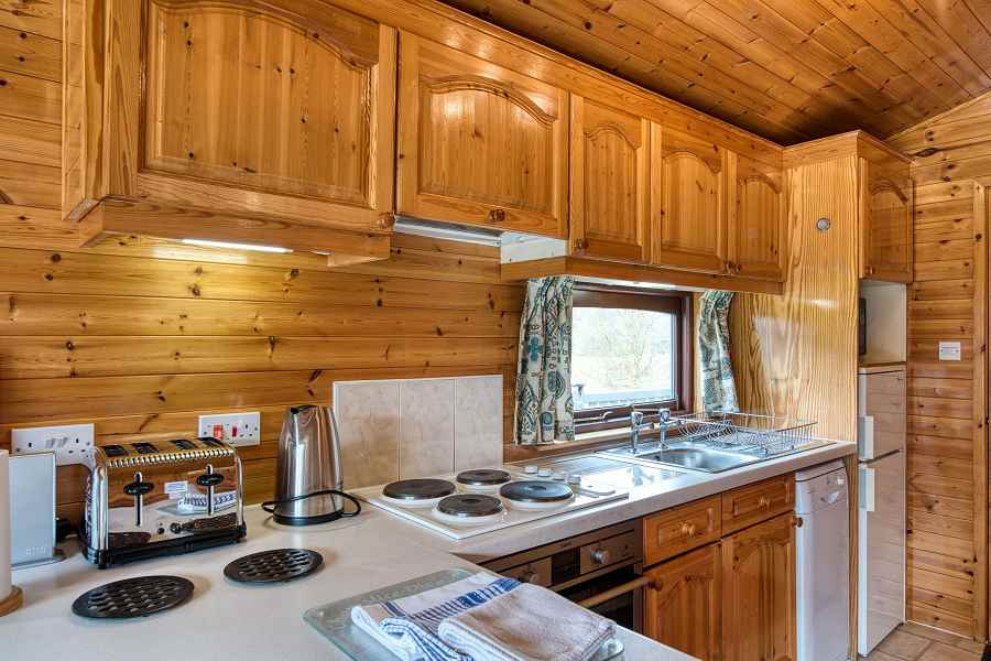 Lapwing Chalet Kitchen