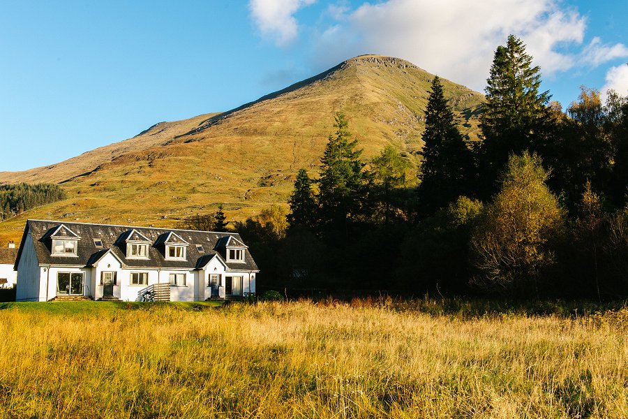 Capercaillie and Stob Binnein Cottages
