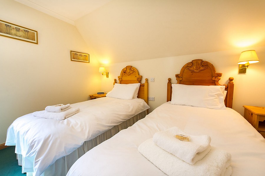 Portnellan Ghillies Chalet Twin Bedroom