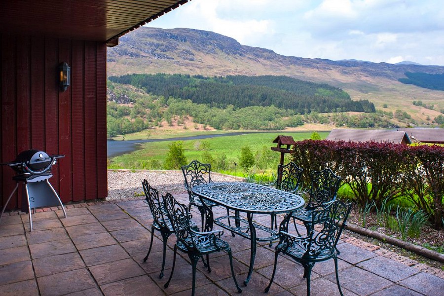 Portnellan Ghillies Chalet Patio