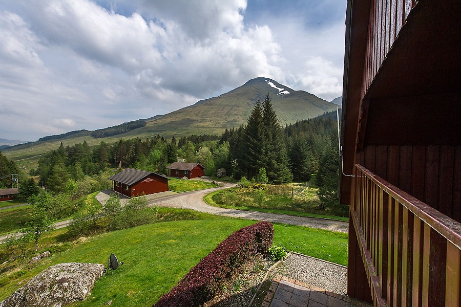 Portnellan Ghillies Chalet Views