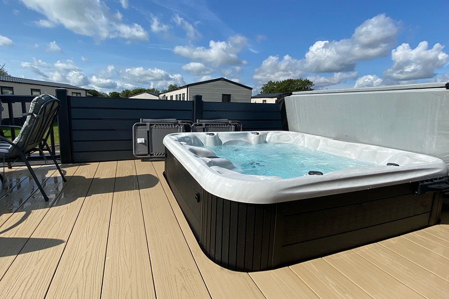 Hot tub holidays in the Cotswolds