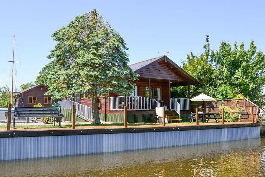 River Rest Brundall, Norfolk Broads