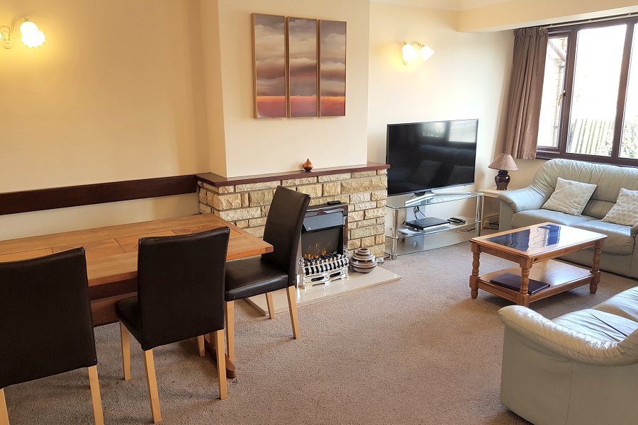 Riverside Cottage Lounge