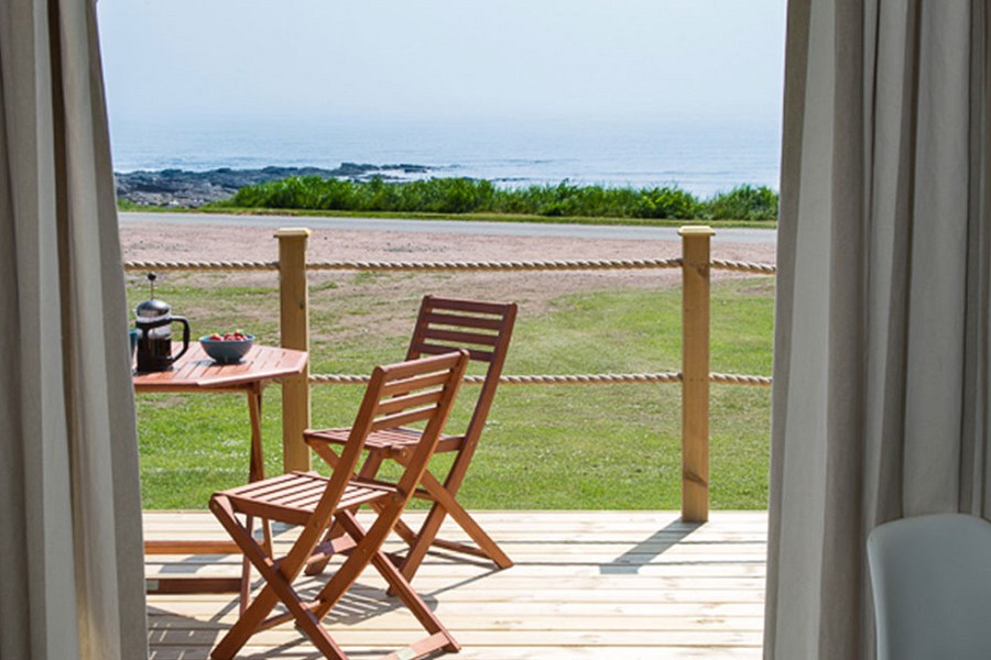 Seagull Beach Hideout Decking