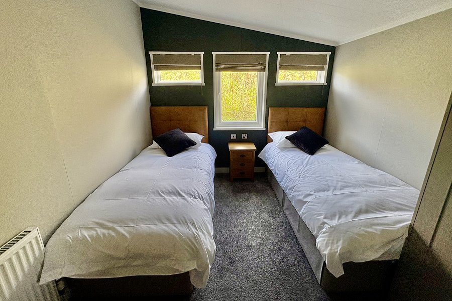 Sunrise Twin Bedroom