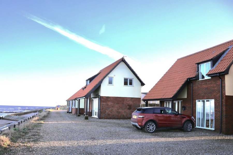 Seascape Beach Cottage, Walcott, North Norfolk Coast.