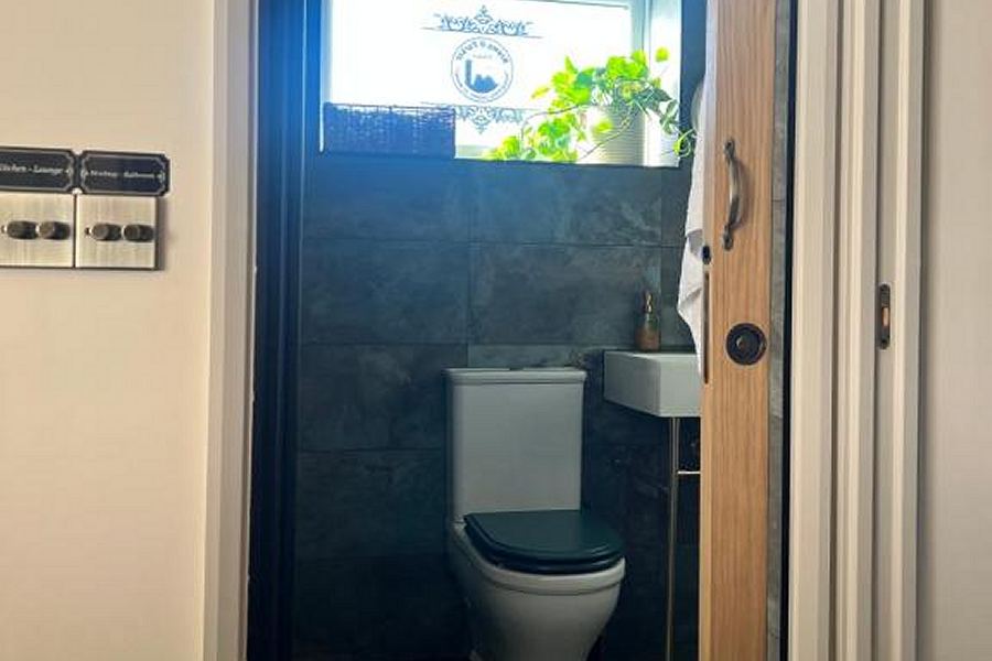 Solent Sea View Retreat Bathroom