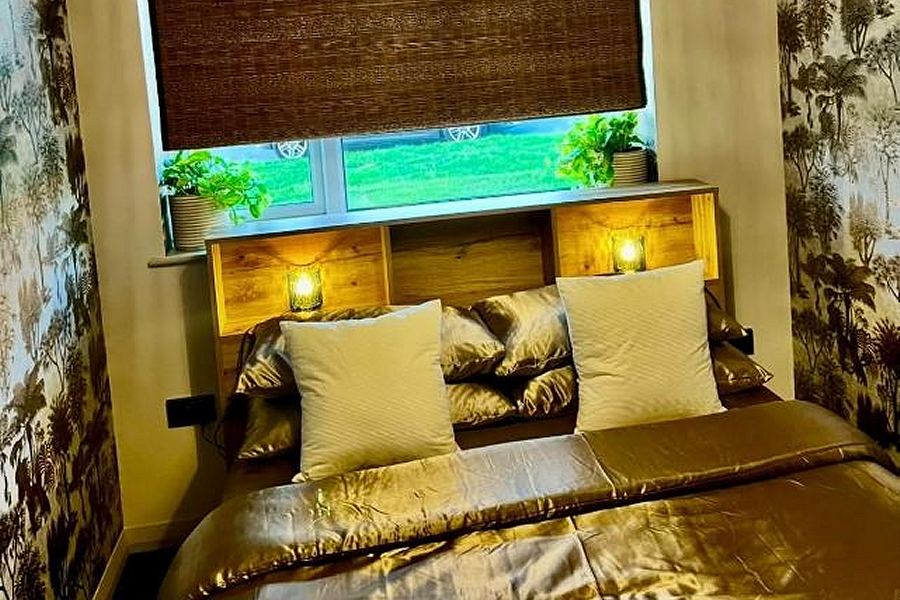 Solent Sea View Retreat Double Bedroom
