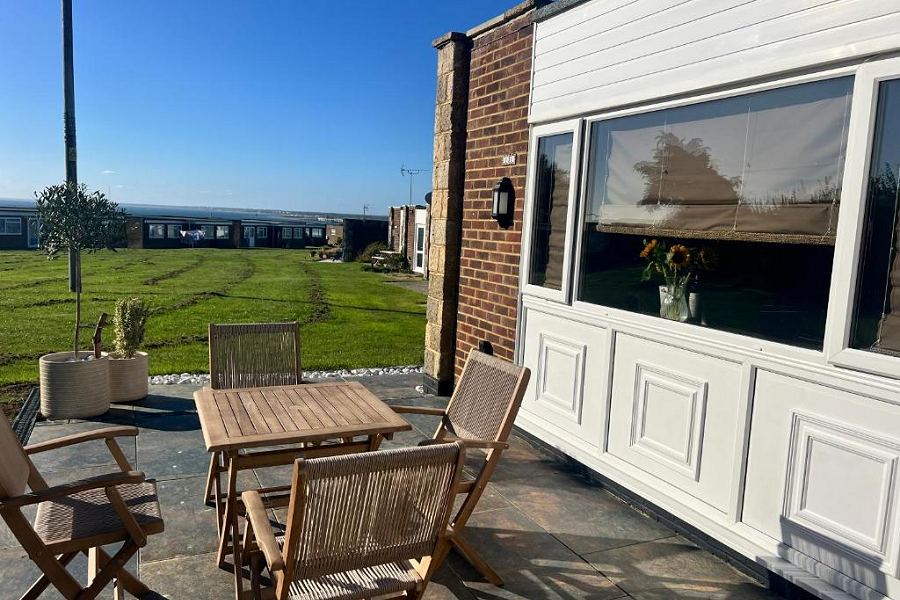 Solent Sea View Retreat Exterior