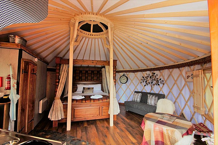 Somerset Yurt 4 Poster Bed