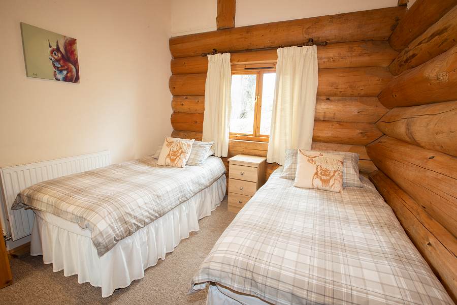 Spring Heath Lodge Twin Bedroom