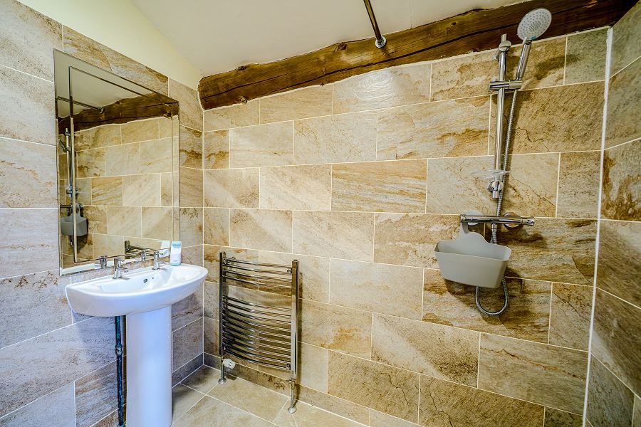Spring Heath Lodge Bathroom