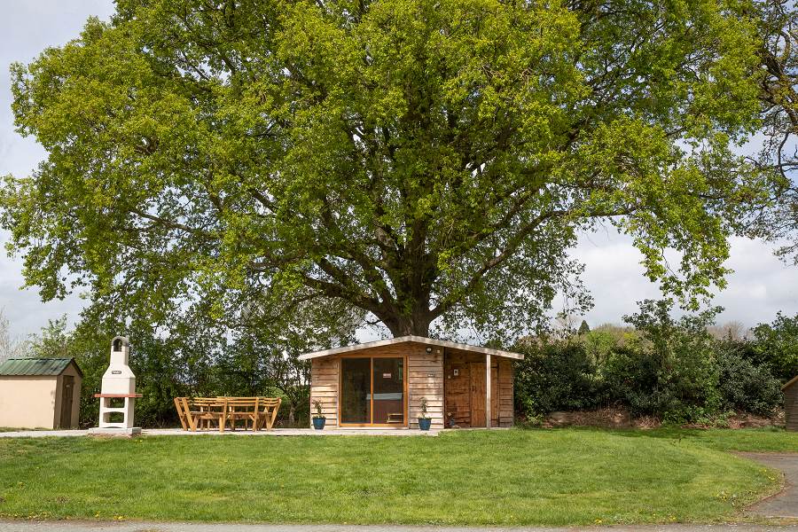 Spring Heath Hot Tub Hut