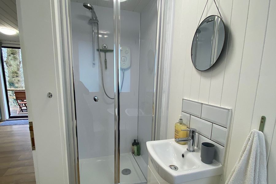 Springwood Lakeview Lodge 2 Bathroom