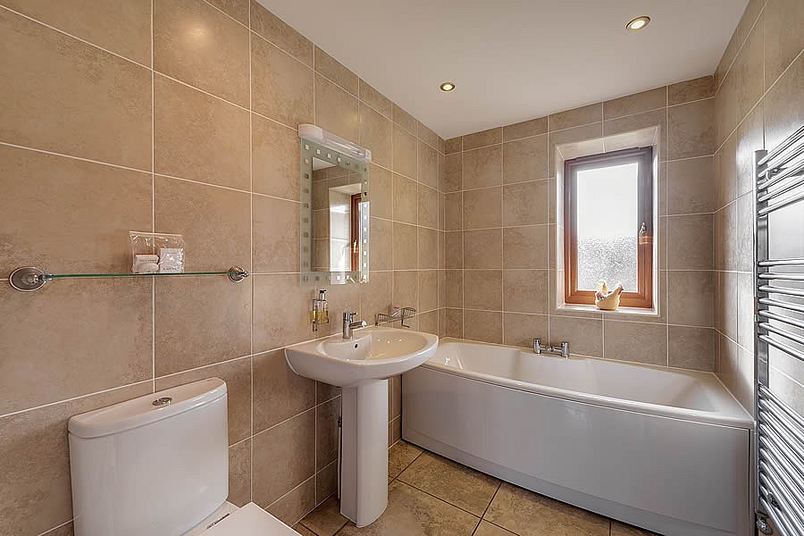 Heron Lodge Bathroom