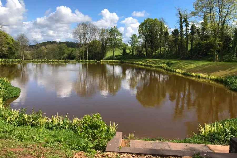 Willow Lodge Fishing Lake