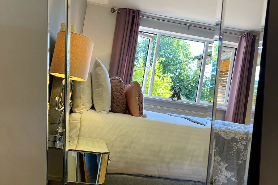 Oak Lodge Double Bedroom