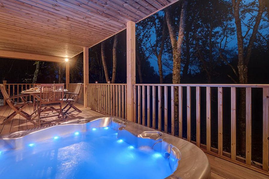 Willow Lodge Hot Tub