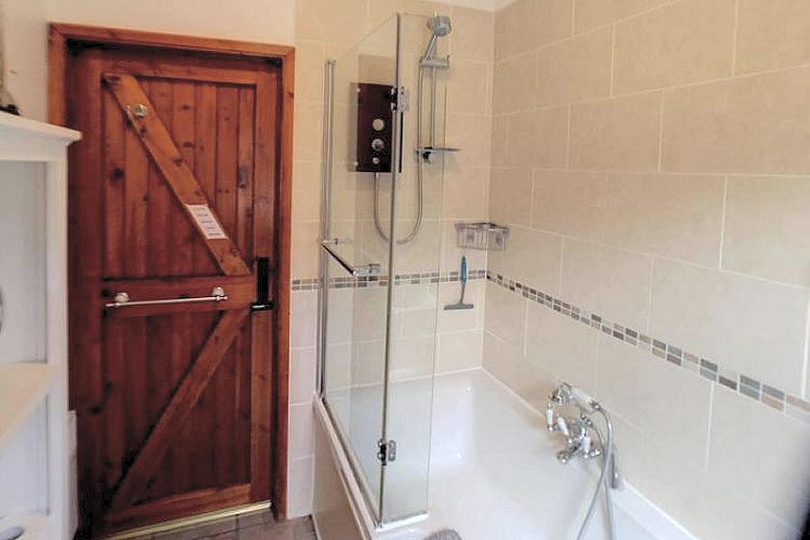 Swallowdale Family Bathroom