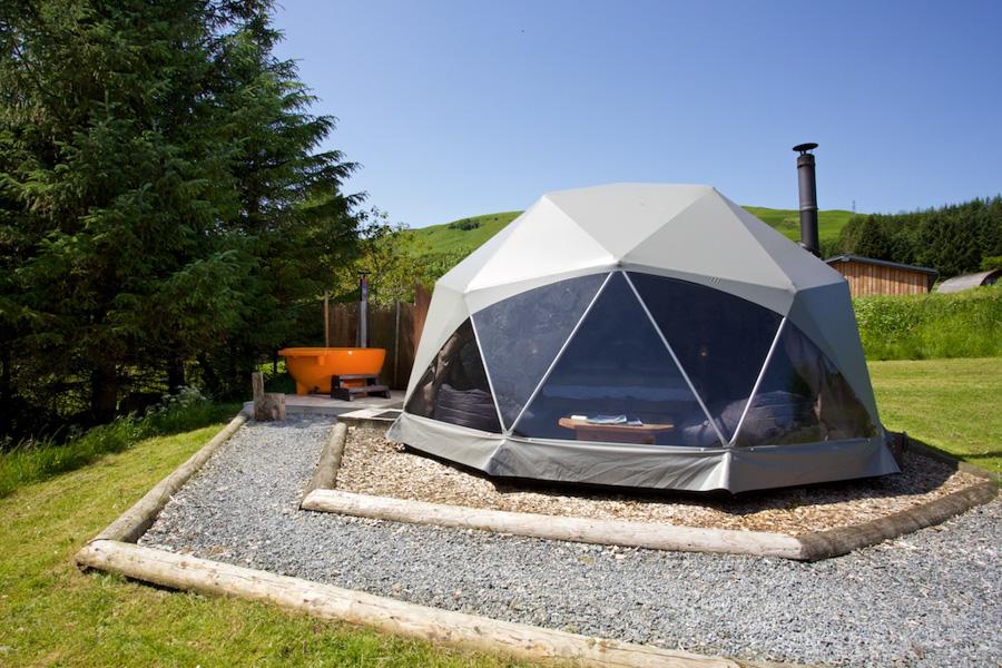 Loch Tay Glamping Dome with Hot Tub