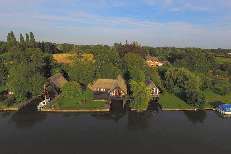 The Norfolk Boathouse Sleeping 8