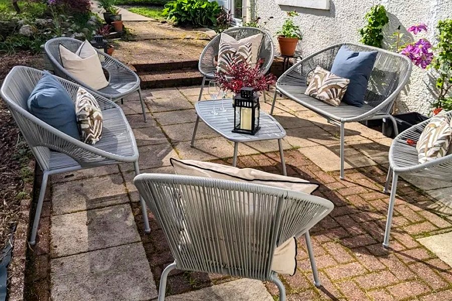 The Posting House Patio Area