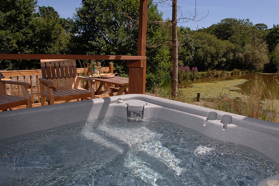 Kingfisher Lodge Hot Tub