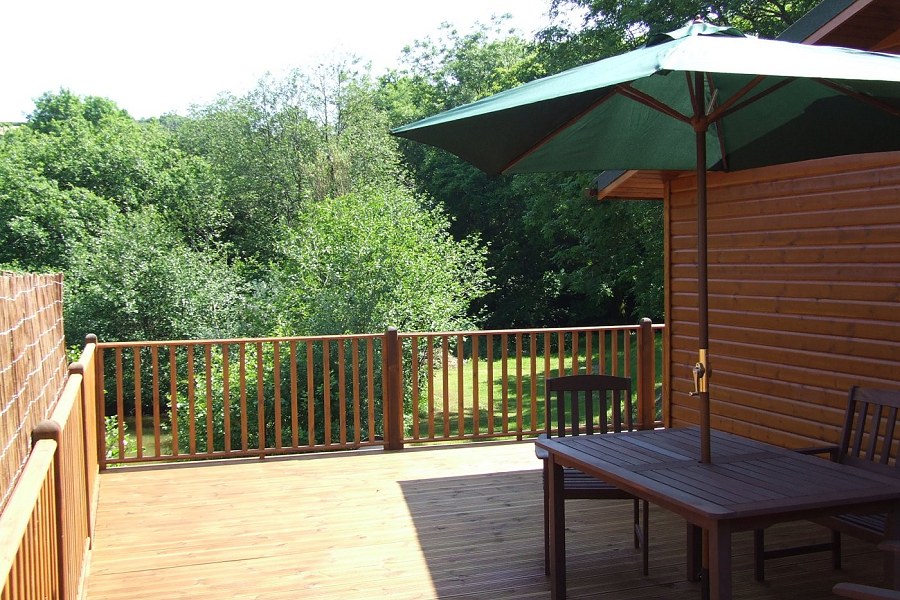 Mallard Lodge Decking