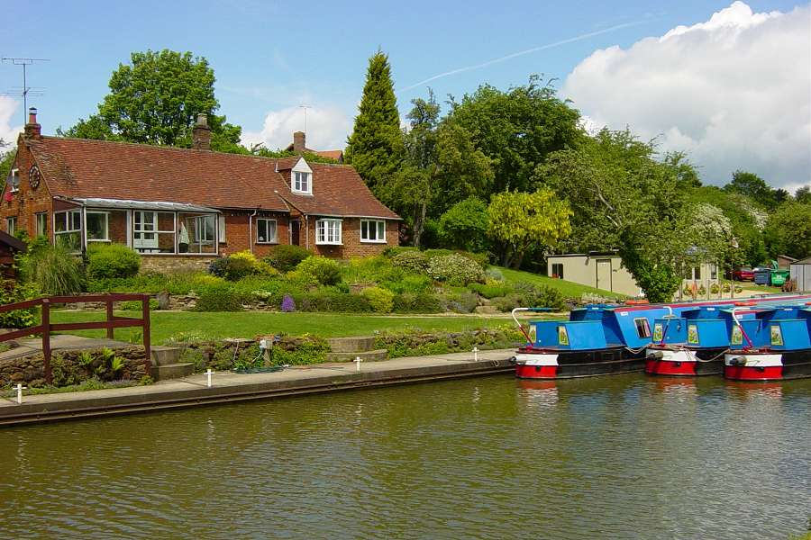 Waterside Cottage, Linslade, Bedfordshire.