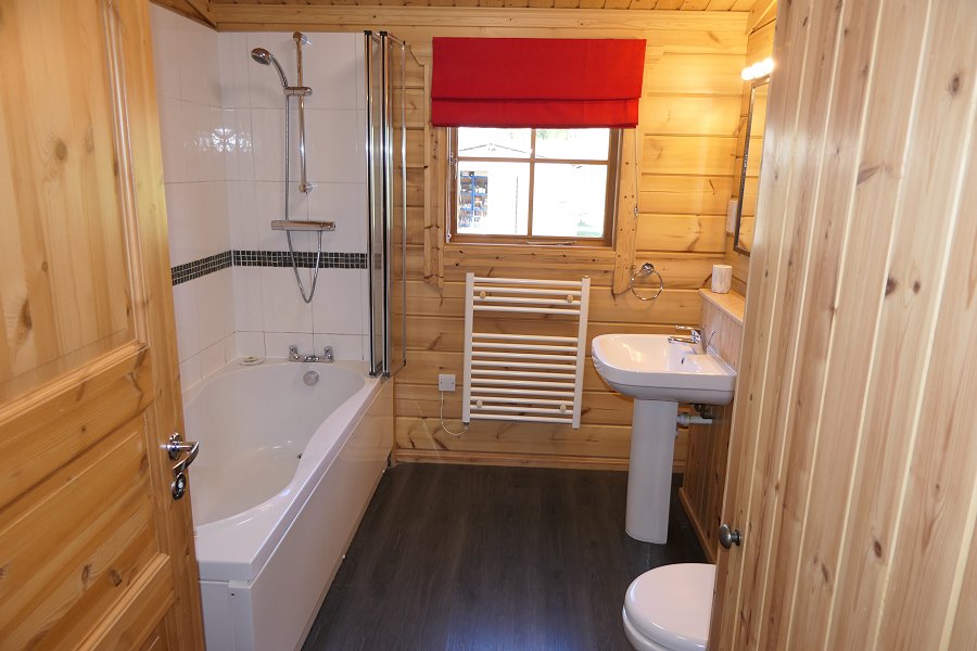 Willowbank River Birch Bathroom