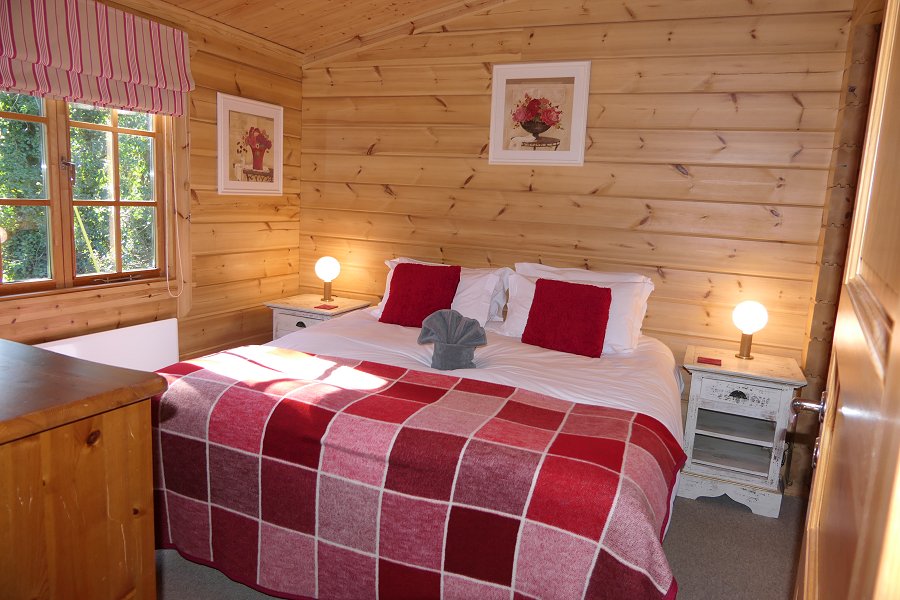 Willowbank River Birch Double Bedroom