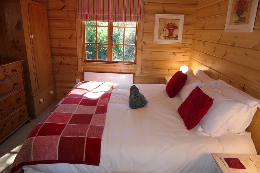 Willowbank River Birch Double Bedroom