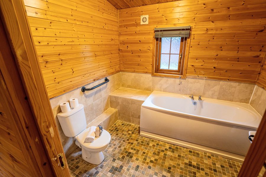 Kingfisher Lodge Bathroom