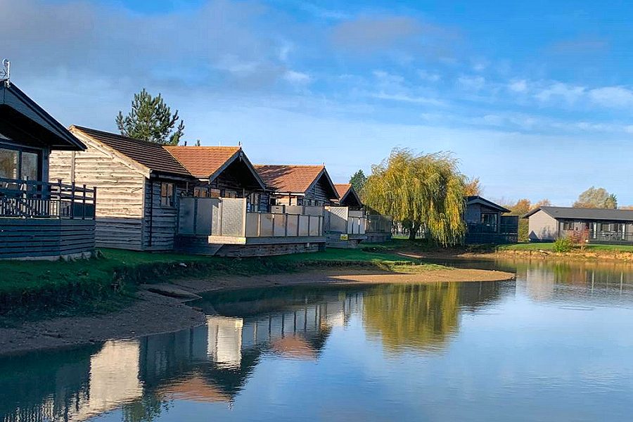 Willow Lakes Log Cabins