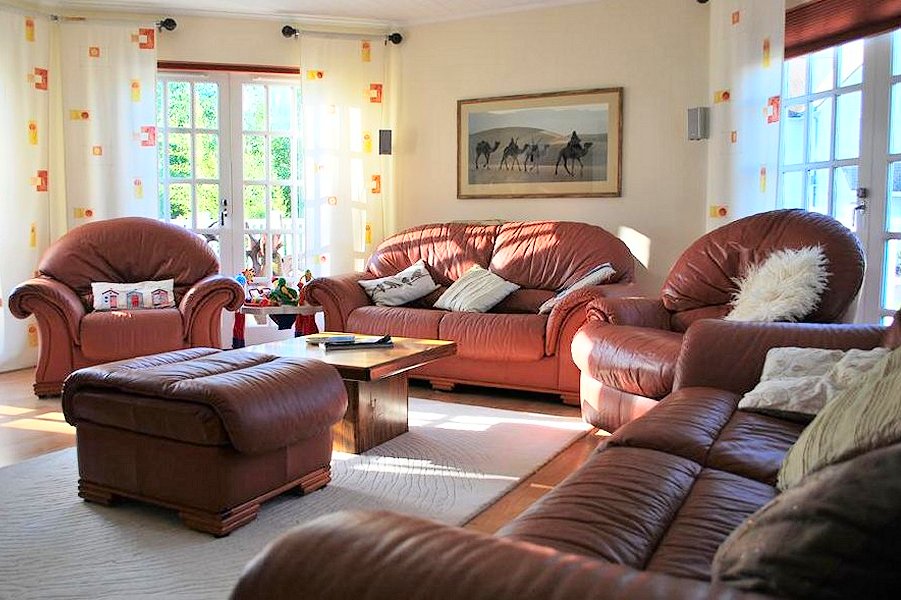 Windrush Turret Lodge Lounge