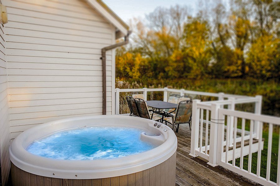 Windrush Turret Lodge Decking