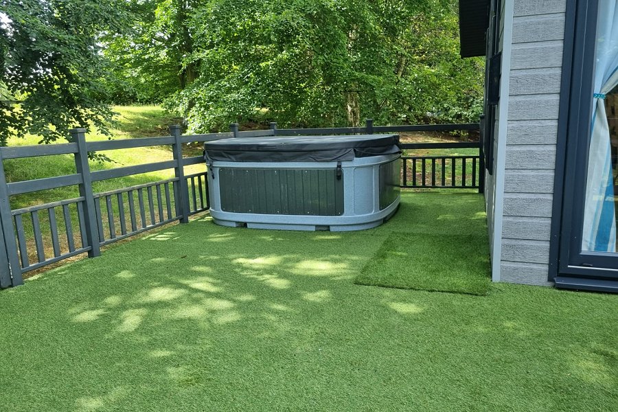 Partridge Lodge Hot Tub