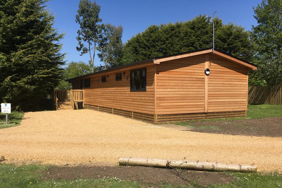 Woodlakes Oak Lodge Master Double Bedroom