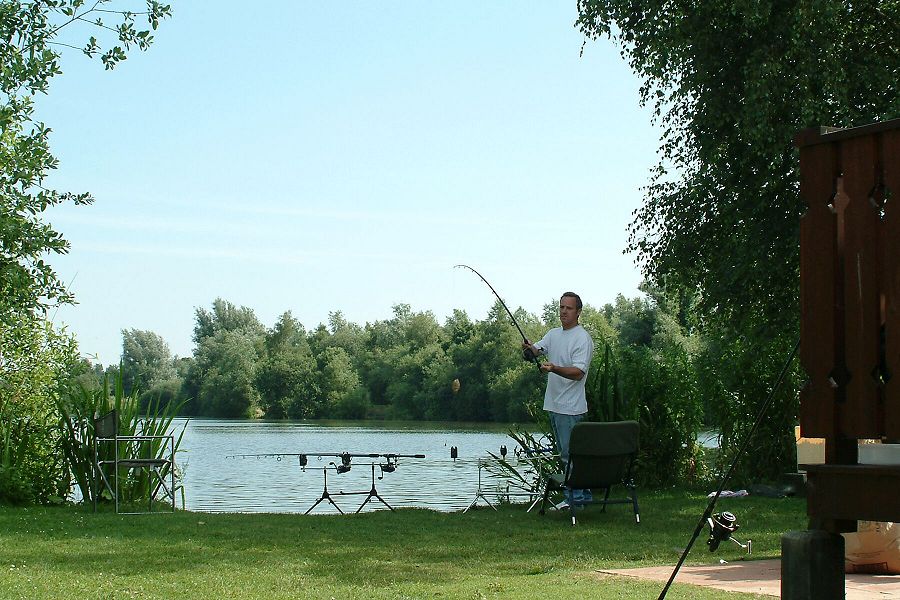 Fishing at Woodlakes