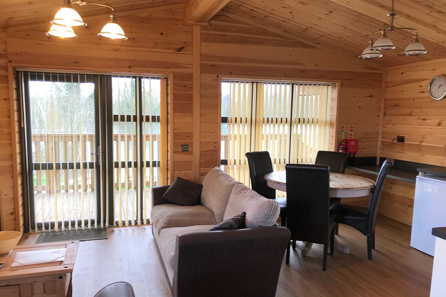 Woodlakes Accessible Lodge Living Area
