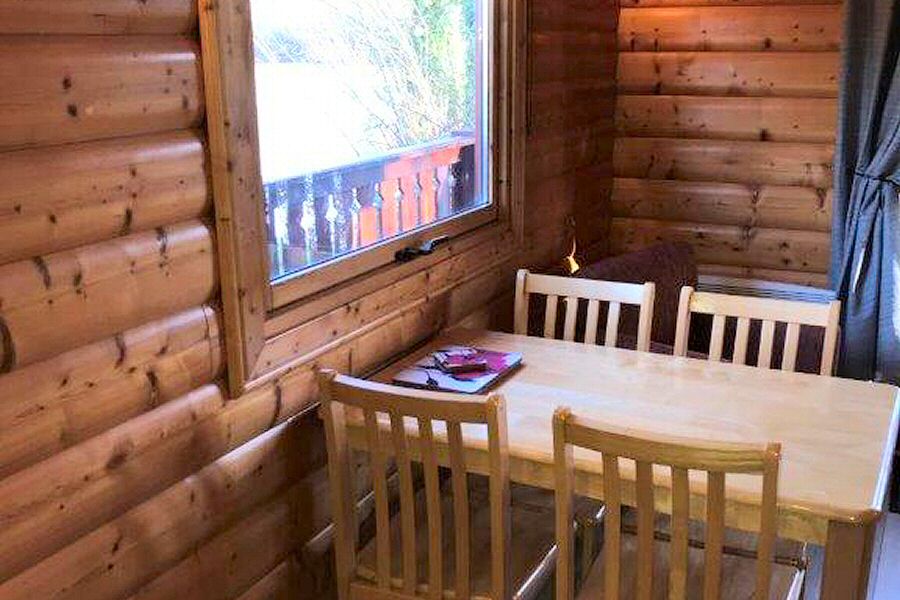 Woodlakes Cedar Lodge Dining