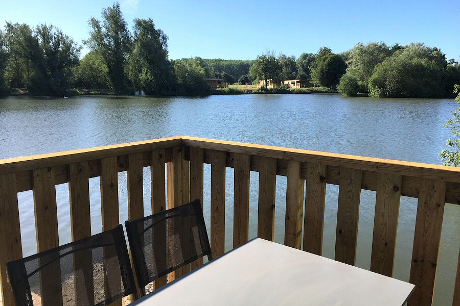 Woodlakes Cosy Cedar Lodge Deck Views