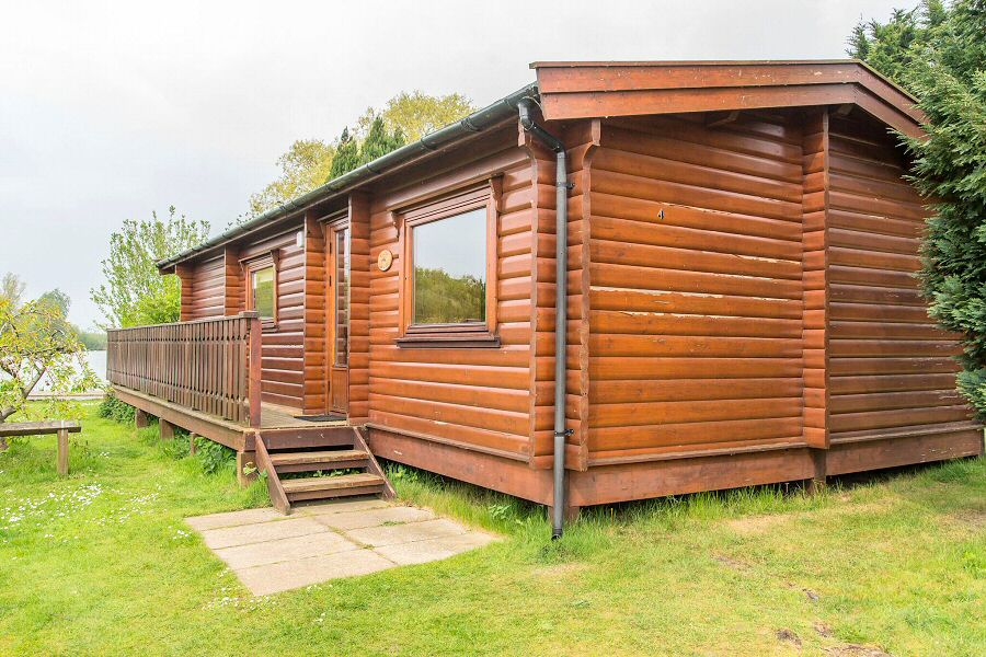 Woodlakes Willow Lodge Views