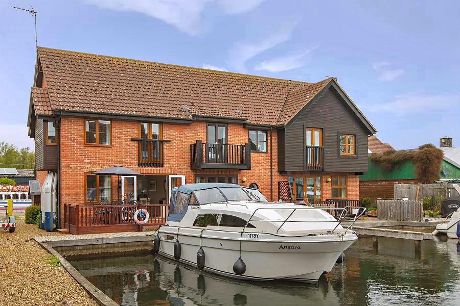 Yare Cottage in Wroxham