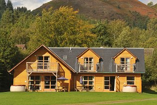 Loch Lomond Waterfront Holiday Lodges with Hot Tubs in ...